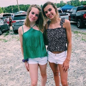 Meet your Posher, Leah